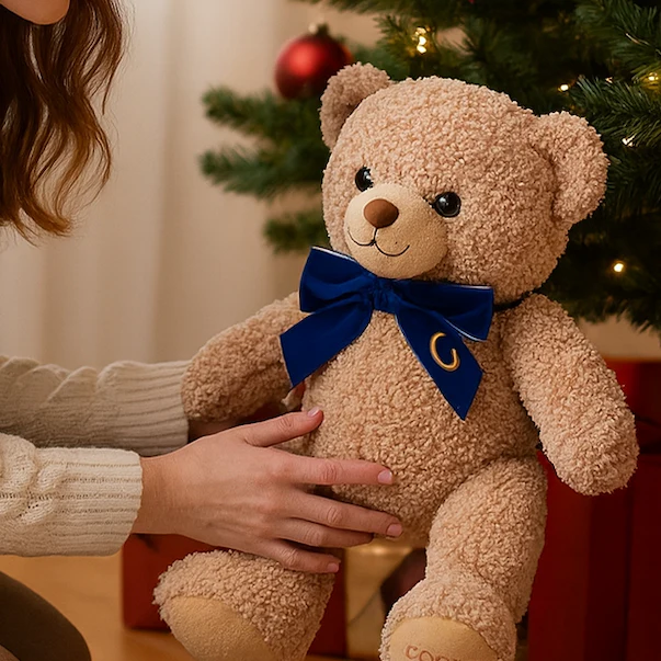 Godiva Bear 2025, 304g - Image 4