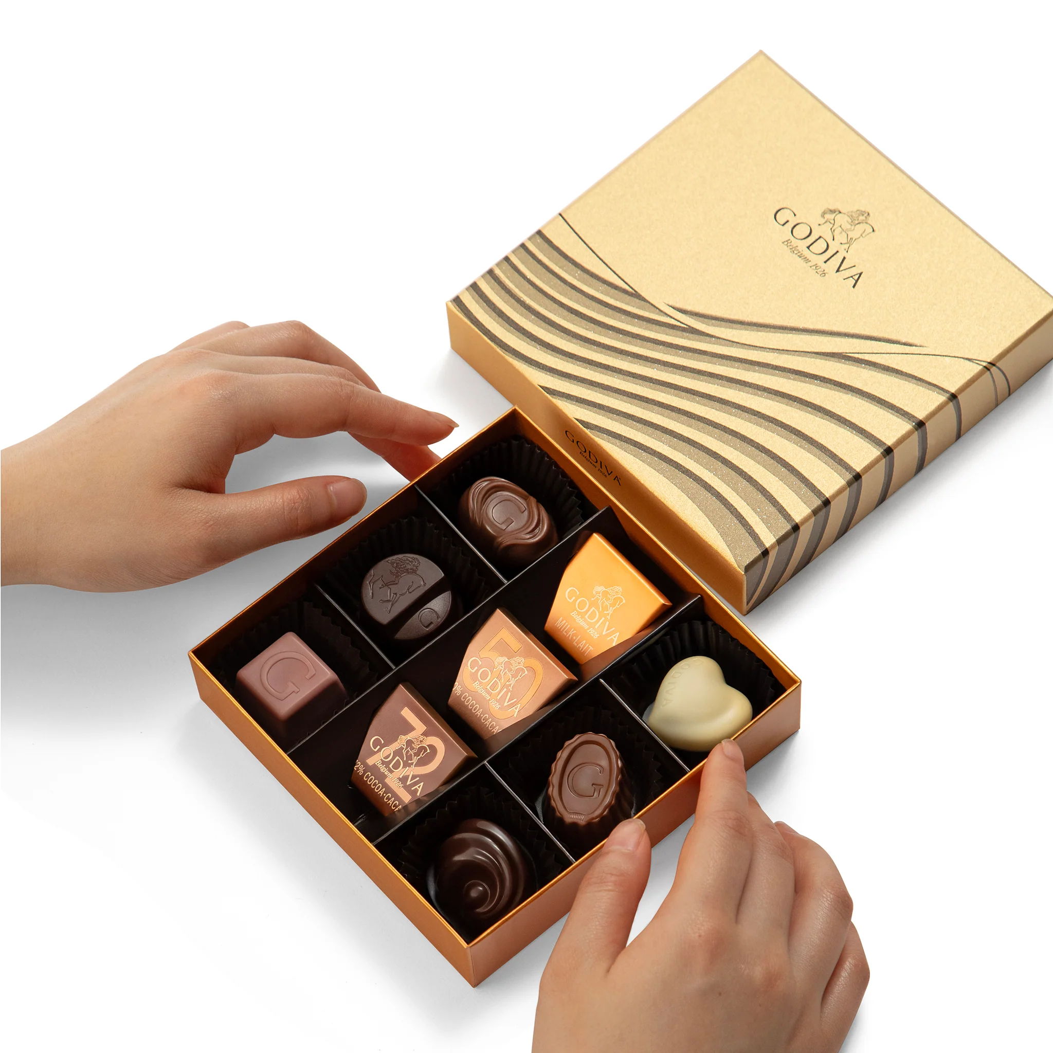 Heart of Gold Collection Gift Box, 9 Pieces | 87g - Image 3