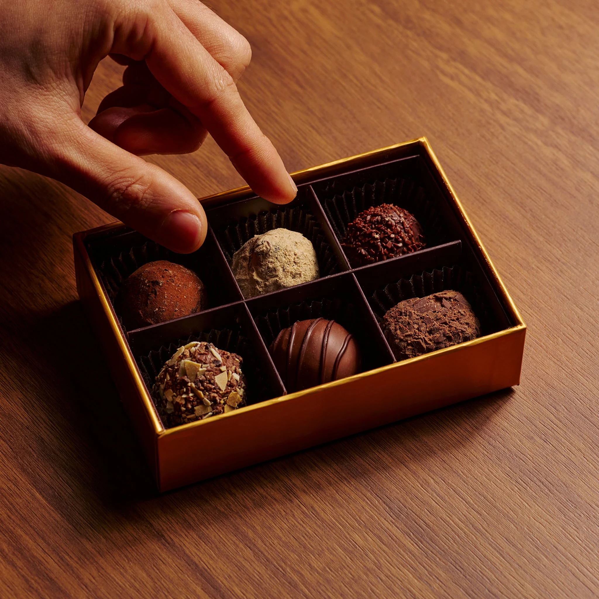 Legendaire Truffles Gift Box, 6 Pieces | 87g - Image 4